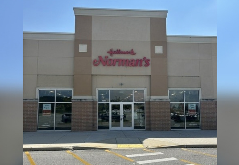 Norman’s Hallmark Debuts New Store at Gateway-Hanover Shopping Center